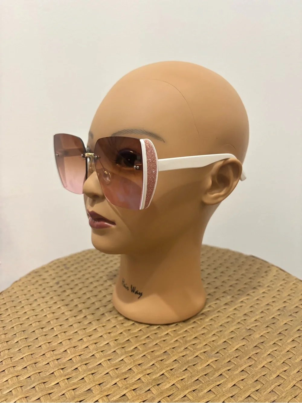 NY Sunglasses White Frame Pink Gradient Lens Women's Oversized